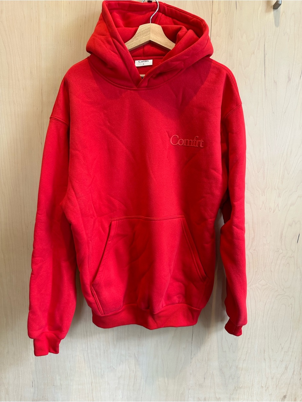 Comfrt Minimalist Hoodie - Crimson